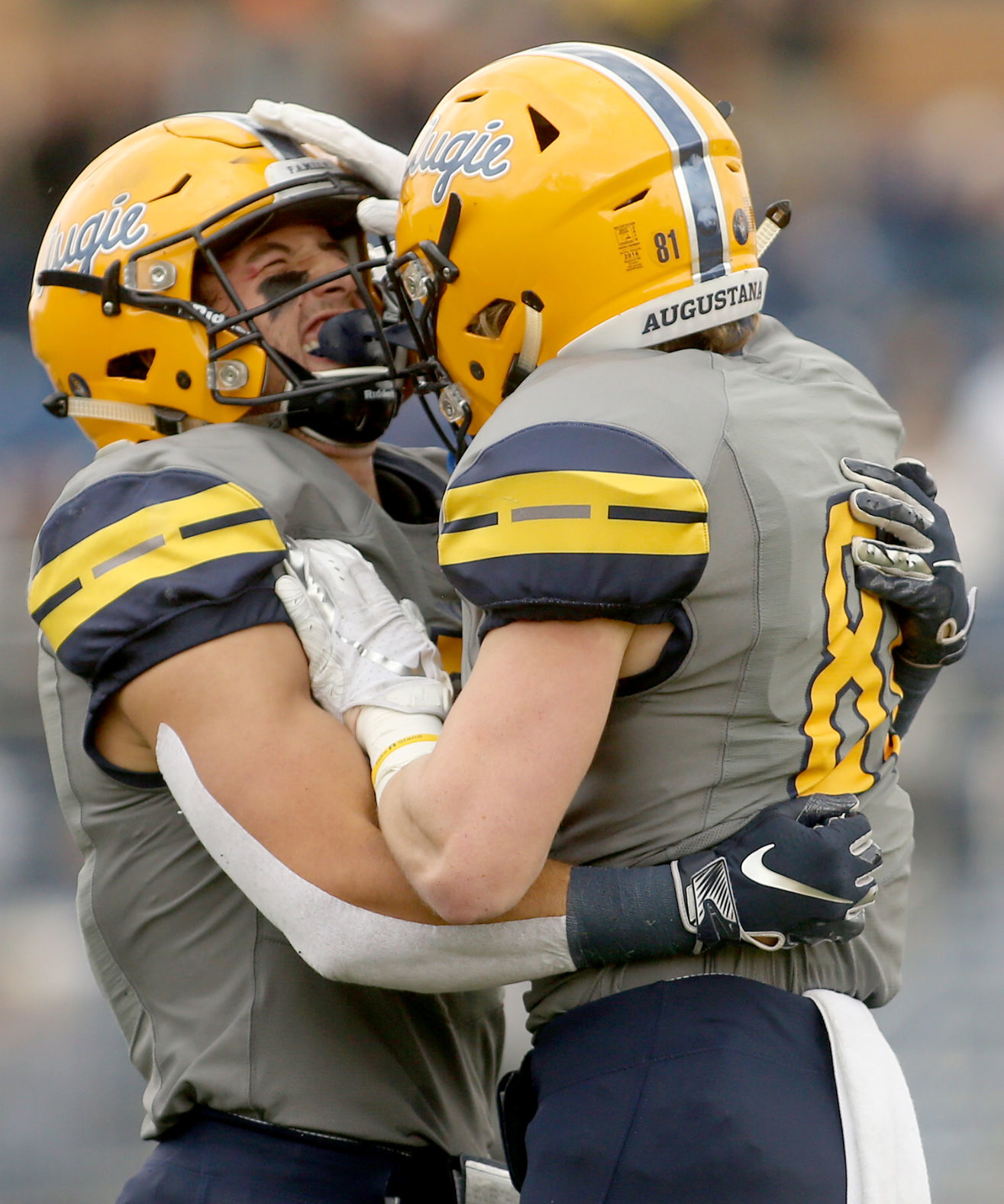 101919-mda-spt-augie-football-017